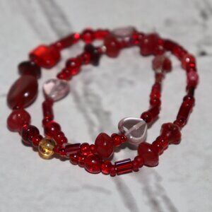 Beautiful red glass beaded bracelet set 7" NWOT